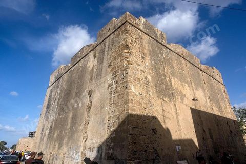 Place et remparts de la medina de Bizerte