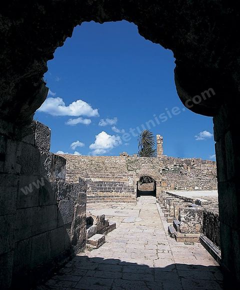 theatre de bulla regia