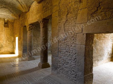 Sous sol et pavement mosaiques de la maison d'Amphitrite sur le Site archéologique de Bulla Regia 