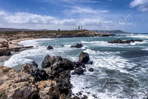 Le site naturel de Ras Angela, à une petite quinzaine de kilomètres au nord ouest de Bizerte, est le cap le plus septentrional du continent africain. Son accès est facile via une route goudronnée. Le site est à l'image de cette côte du nord ouest de la Tunisie, sauvage avec des criques rocheuses et des grandes plages de sables fins. Deux monuments marquent la particularité de ce site, mais le plus interessant est bien le paysage, mer rocheuse à gauche et plage à droite, le tout dominé par le phare. Son accès facile en fait un lieu assez touristique et très prisé pour sa plage.