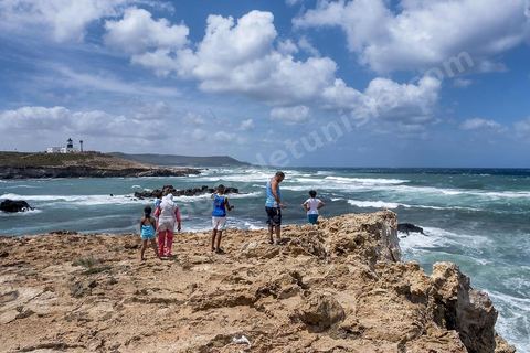Le site naturel de Ras Angela, à une petite quinzaine de kilomètres au nord ouest de Bizerte, est le cap le plus septentrional du continent africain. Son accès est facile via une route goudronnée. Le site est à l'image de cette côte du nord ouest de la Tunisie, sauvage avec des criques rocheuses et des grandes plages de sables fins. Deux monuments marquent la particularité de ce site, mais le plus interessant est bien le paysage, mer rocheuse à gauche et plage à droite, le tout dominé par le phare. Son accès facile en fait un lieu assez touristique et très prisé pour sa plage.