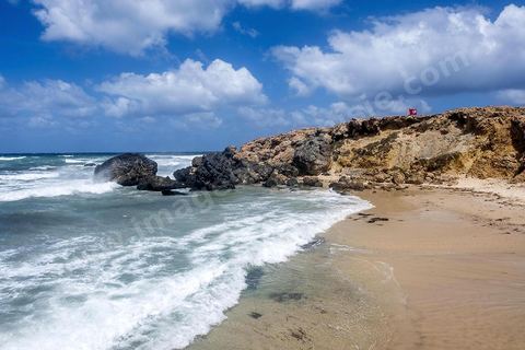 Le site naturel de Ras Angela, à une petite quinzaine de kilomètres au nord ouest de Bizerte, est le cap le plus septentrional du continent africain. Son accès est facile via une route goudronnée. Le site est à l'image de cette côte du nord ouest de la Tunisie, sauvage avec des criques rocheuses et des grandes plages de sables fins. Deux monuments marquent la particularité de ce site, mais le plus interessant est bien le paysage, mer rocheuse à gauche et plage à droite, le tout dominé par le phare. Son accès facile en fait un lieu assez touristique et très prisé pour sa plage.