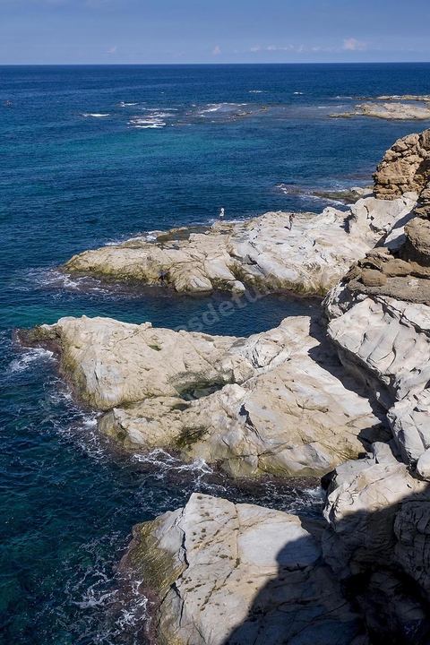 Port et falaises de Cap Zebib
