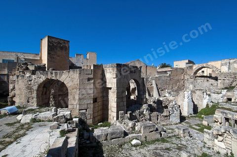 Les thermes publics romains au centre ville du Kef 