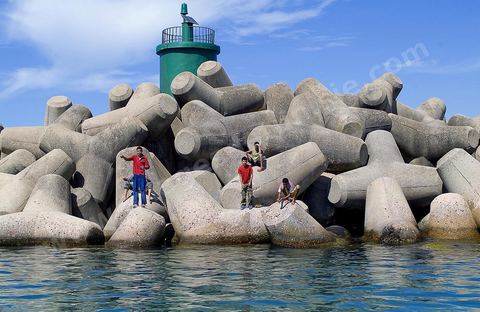 Port de Tarbaka, la digue