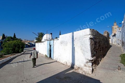 rue et ambiance dans la ville andalouse de Testour