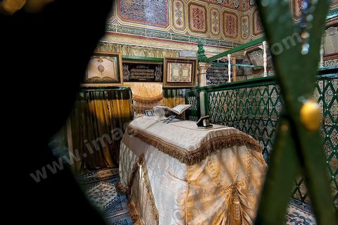 Tombeau de Abou Zama el-Balaoui, compagnon du prophète, dans la Zaouia de Sidi Sahab ou mosquée du Barbier à Kairouan