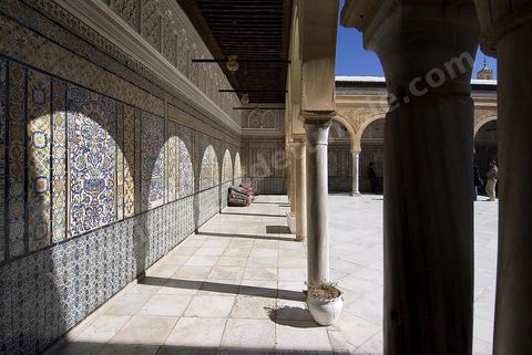 Patio dans la Zaouia de Sidi Sahab ou mosquée du Barbier à Kairouan