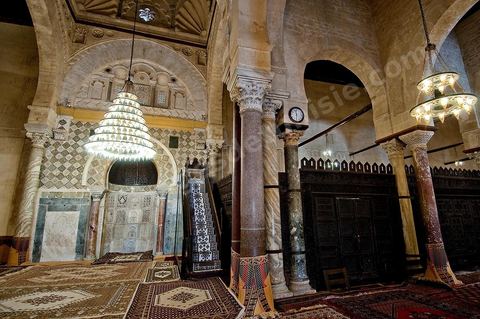 Mirhab et Minbar de la salle des prières de la Grande Mosquée de Kairouan