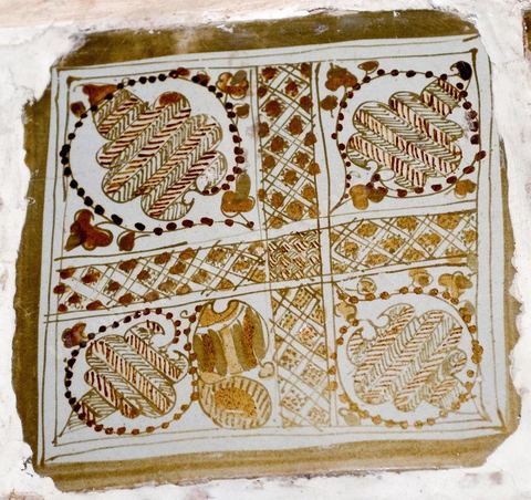 Détail du Mirhab de la salle des prières de la Grande Mosquée de Kairouan, le mirhab est entouré de 130 plaques de faiences à reflets métalliques importés de Bagdad au IXème siècle