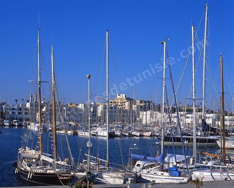 Port de plaisance et zone touristique de la marina de Monastir