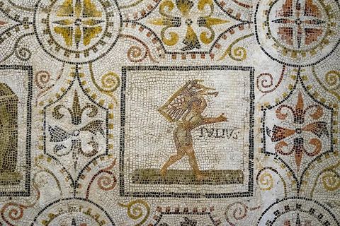 Mosaique des saisons et des mois, un calendrier illustré, El Djem, 186 x 273 cm - musée archéologique de Sousse dans la Kasbah située en haut de la medina de Sousse