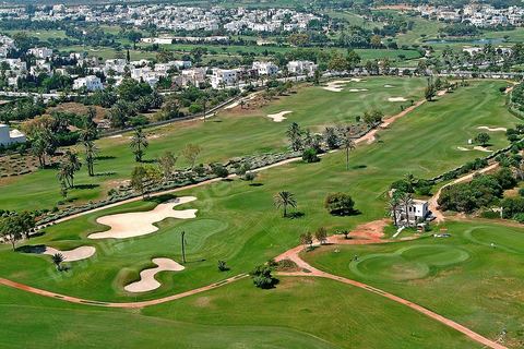 Vue aérienne du golf et zone touristique de Port El Kantaoui