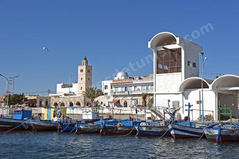 Port de p^rche de Salakta