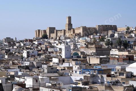 Vue générale de Sousse depuis le ribat avec en haut la Kasbah. Sousse ou la perle du Sahel. 