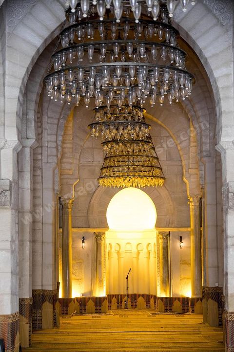 Salle des prières de la Grande mosquée de Sousse dans la medina de Sousse ou la perle du Sahel. 