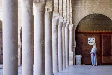 Cour intérieure de la Grande Mosquée de Sousse. Sousse ou la perle du Sahel. 