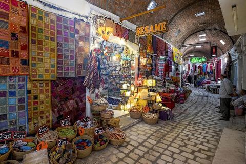 Souks de la medina de Sousse ou la perle du Sahel. 