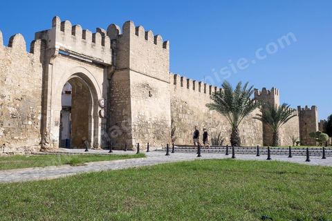 Les remparts de Sousse sur la partie haute de la medina. Sousse ou la perle du Sahel. 