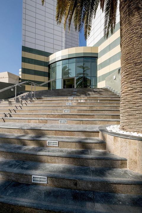 9 mars 2018 : Cité de la Culture à Tunis à quelques jours de son inauguration le 21 mars. Vue extérieure