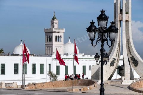 Place de la Kasbah et Mairie de Tunis