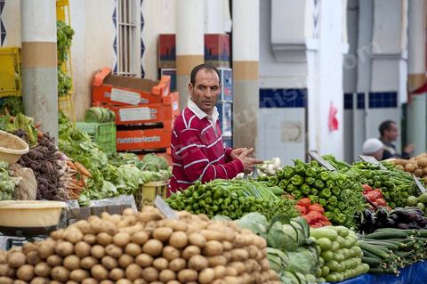 Le marché central de Tunis, marché aux légumes, poissons, fromages, boucheries et épiceries fines