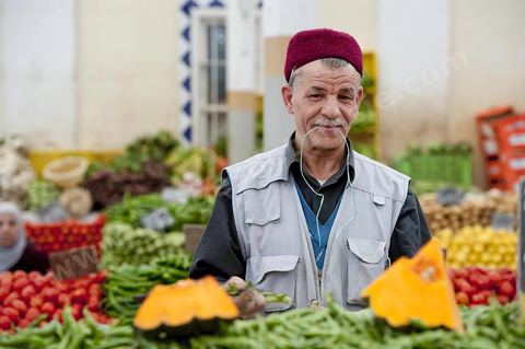 Le marché central de Tunis, marché aux légumes, poissons, fromages, boucheries et épiceries fines
