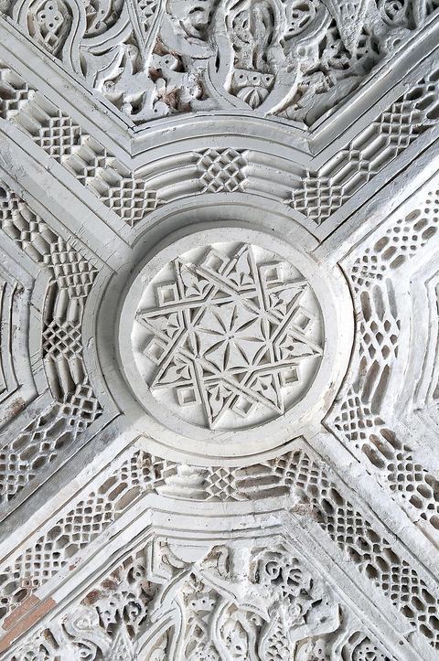 Intérieure de la Koubba du Belvédère après sa restauration - détail des plafonds en stuc