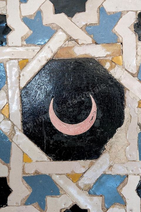 intérieure de la Koubba du Belvédère après sa restauration - détail de la céramique murale