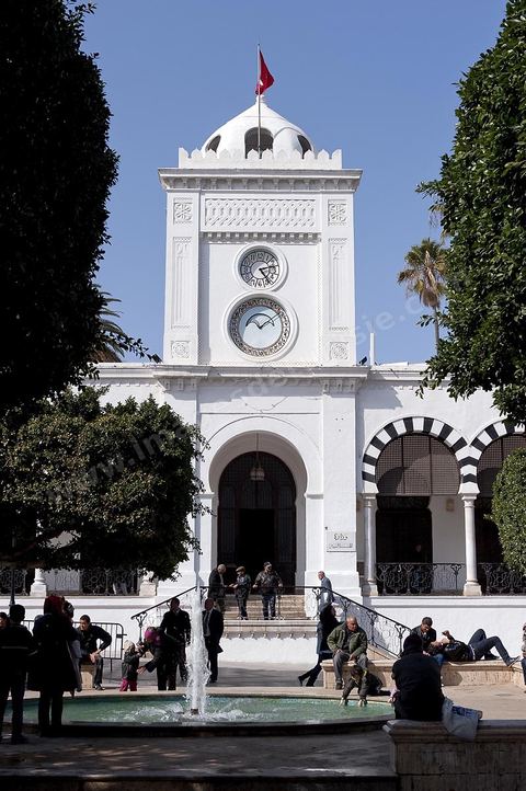 Palais du Ministère des Finances sur la Place du Gouvernement en haut de la medina de Tunis