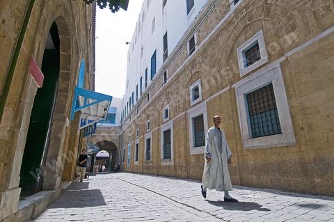 Rue el Bey dasn la medina de Tunis