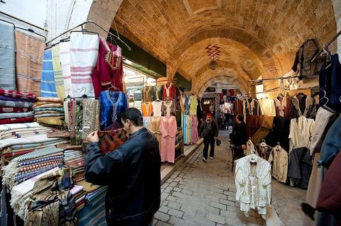Souk de la laine dans la medina de Tunis