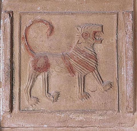 Early Christian terracotta tiles measuring 25 to 28 cm on each side that lined the walls and ceilings of Christian basilicas. Dating primarily from the 6th and 7th centuries, they feature molded or stamped relief patterns that have been painted: biblical themes and symbolic animals (deer, lions, griffins, etc.). Carthage Museum.