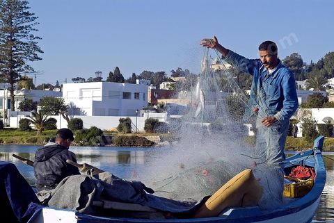 Fishermen in the Punic ports of Carthage