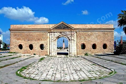 porte d'enceinte du XVI S. - La Goulette