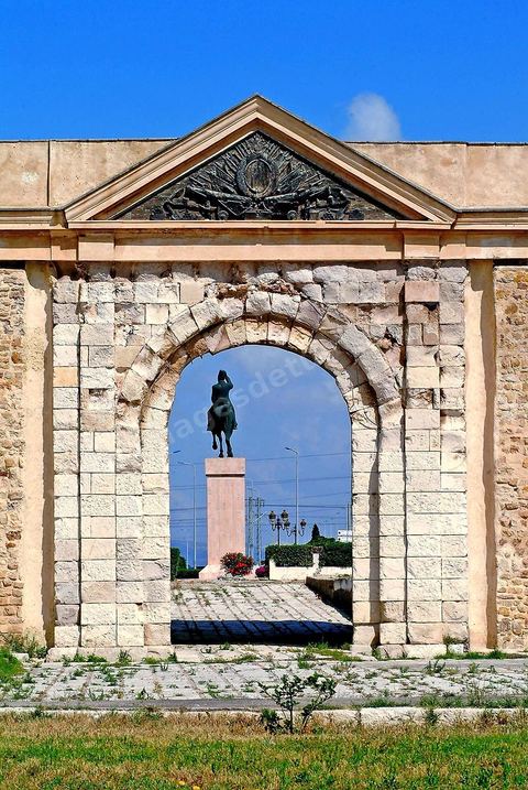 porte d'enceinte du XVI S. - La Goulette