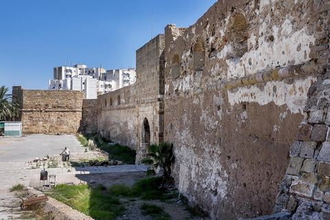 Le Fort de la Goulette appellé « El Karraka ». Un imposant monument historique datant du 15ème siècle, époque du dernier sultan hafsides.