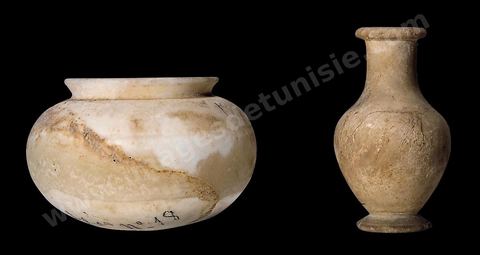 Vase et flacon à parfum d\'origine egyptienne, section punique - musée du Bardo