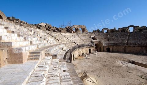 Amphithéâtre sur le site archéologique romain de Uthina / Oudna dans la région de Mornag banlieue sud de Tunis