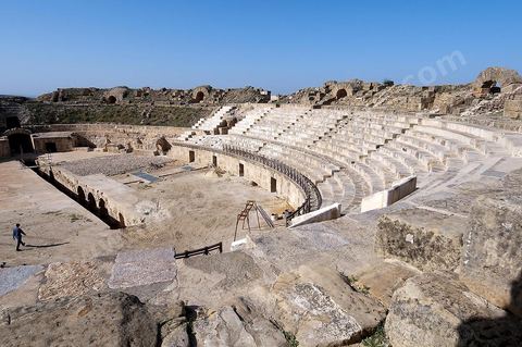 Amphithéâtre sur le site archéologique romain de Uthina / Oudna dans la région de Mornag banlieue sud de Tunis