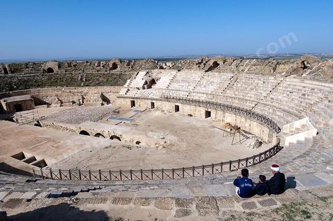 Amphithéâtre sur le site archéologique romain de Uthina / Oudna dans la région de Mornag banlieue sud de Tunis